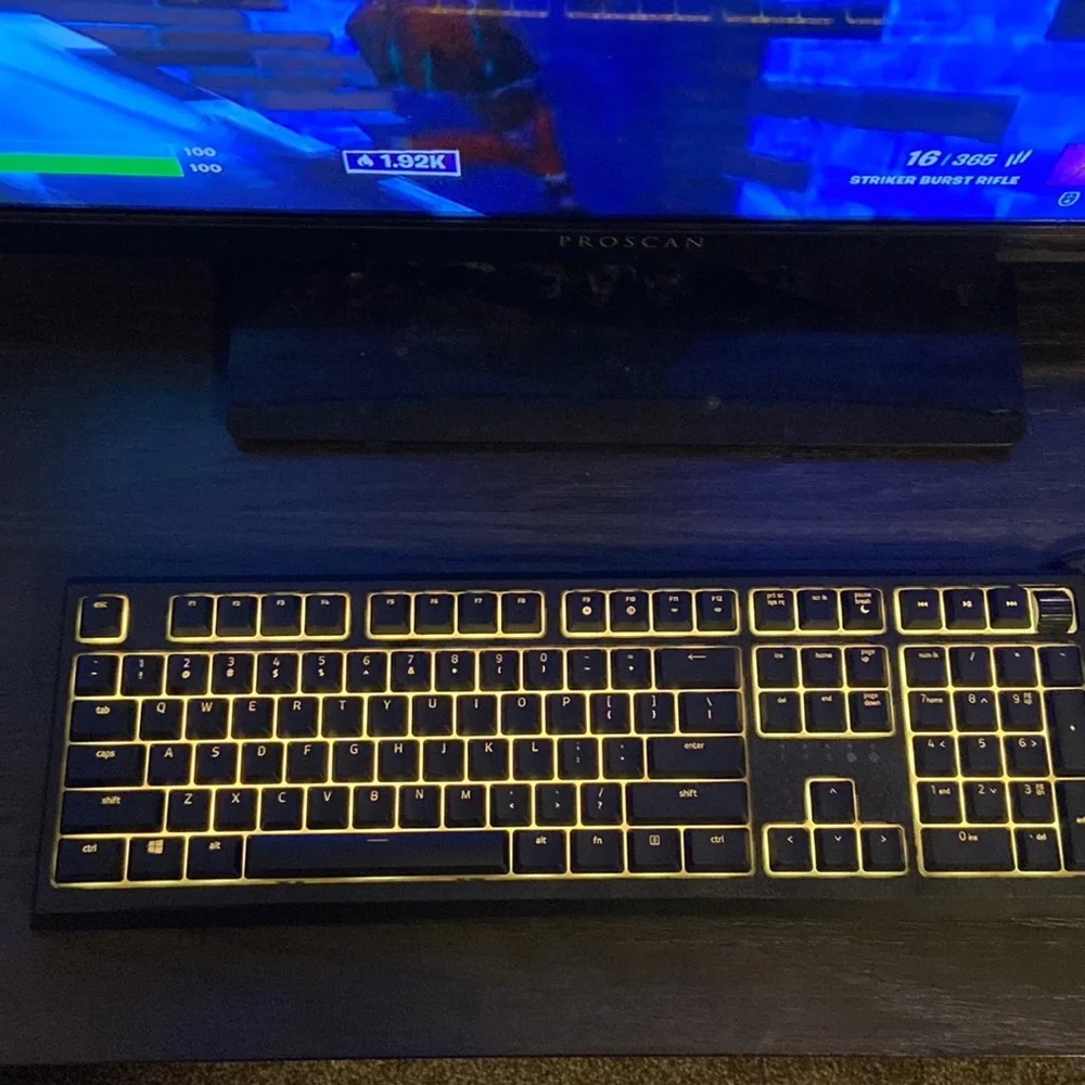 Selling a razor keybored.